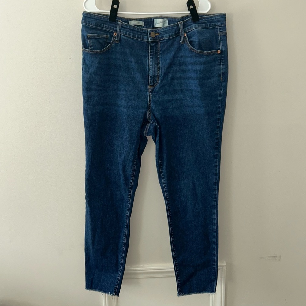 Universal Thread Blue High Rise Skinny Jeans
